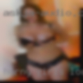 Horny girls looking
