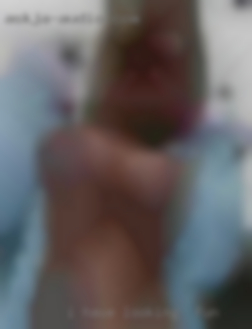 I have a extra hard on for mature looking for fun women.